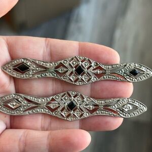 4/$100 Two Victorian bar silver tone brooches 😍